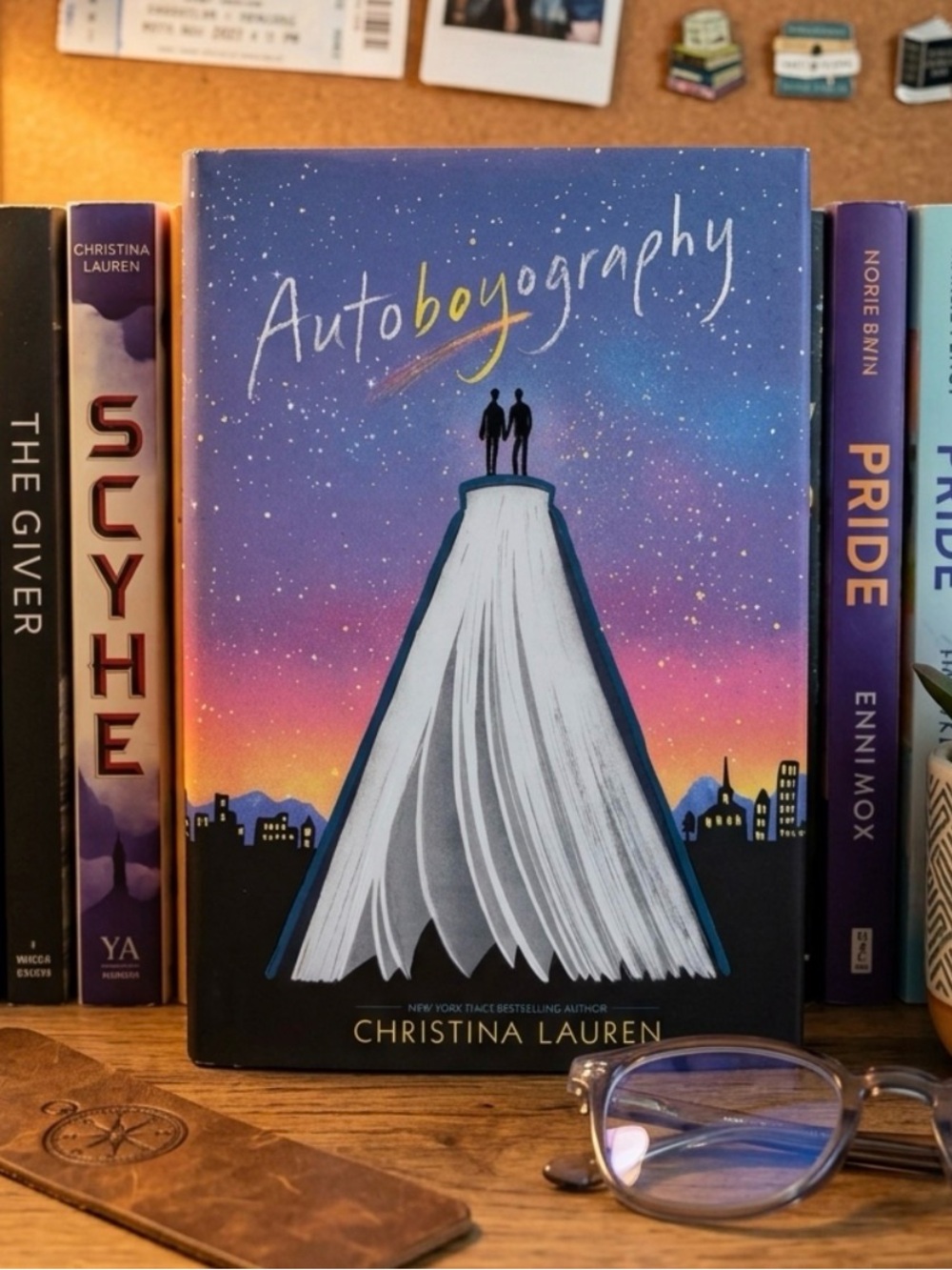 📖 Autoboyography by Christina Lauren 📖